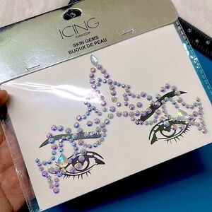 🖤NWT💕Icing Skin gems